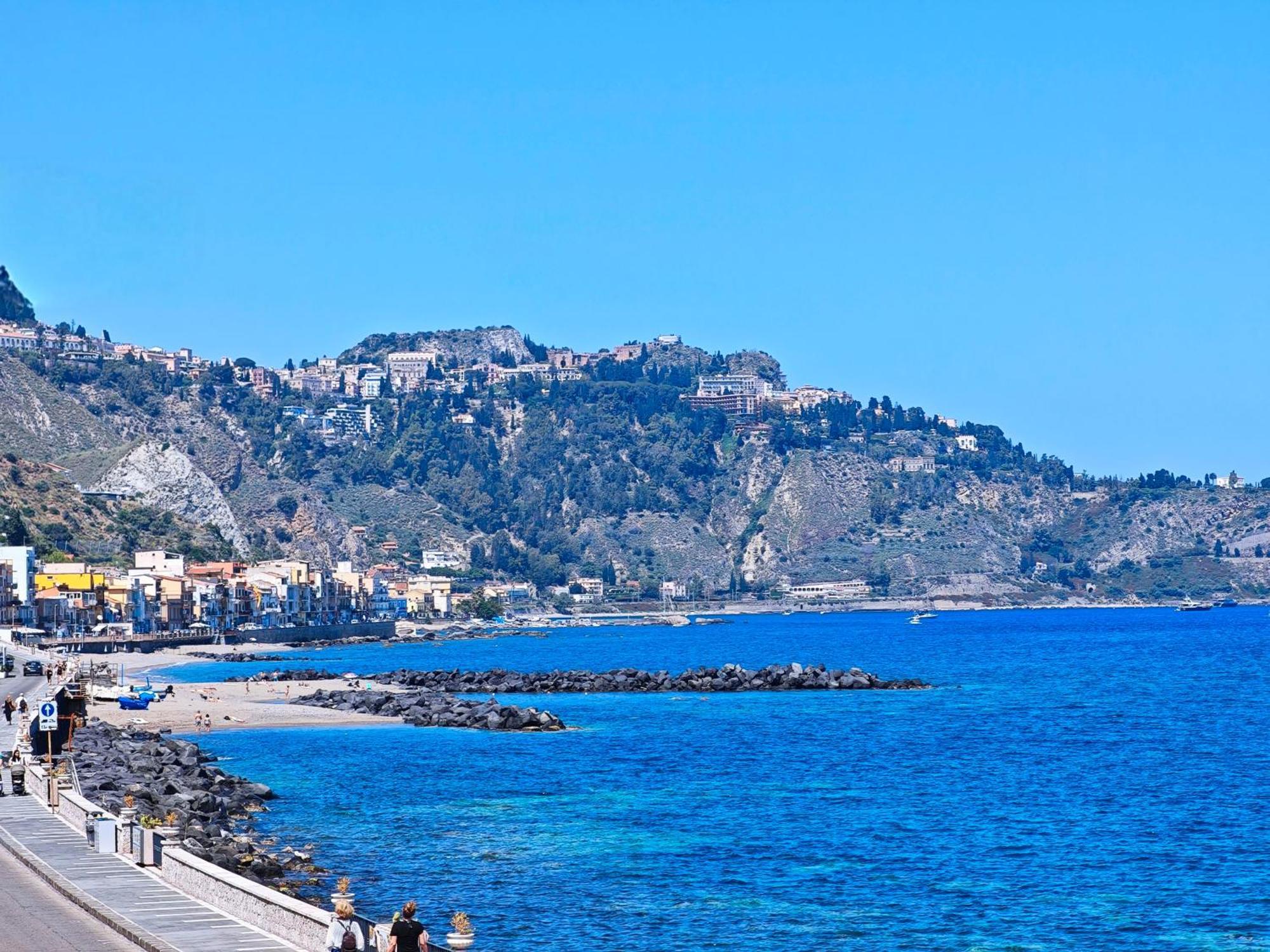 Super Panorama & Astonishing Apartment Seaview Giardini Naxos Exteriör bild