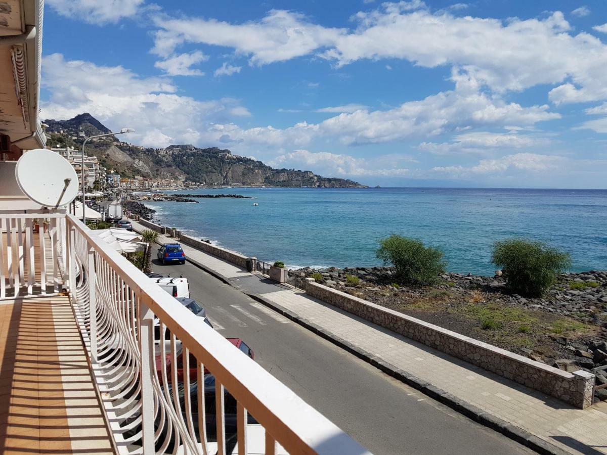 Super Panorama & Astonishing Apartment Seaview Giardini Naxos Exteriör bild